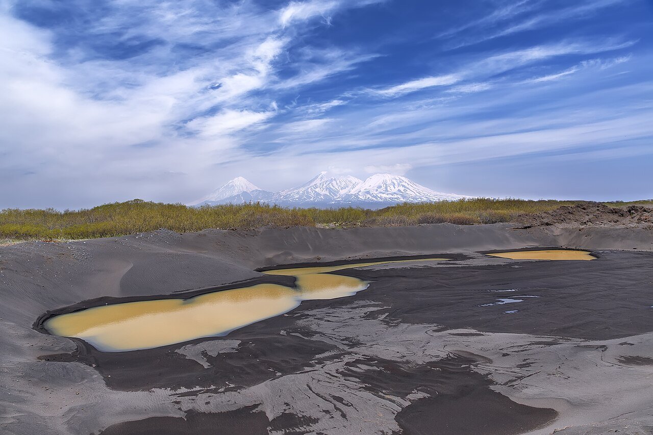 Three Volcanoes-ElizovskyDistrict-Russia.jpg