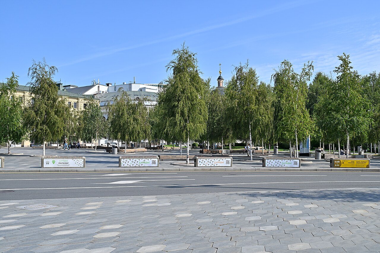 Moscow - 2025 - Zaryadye.jpg