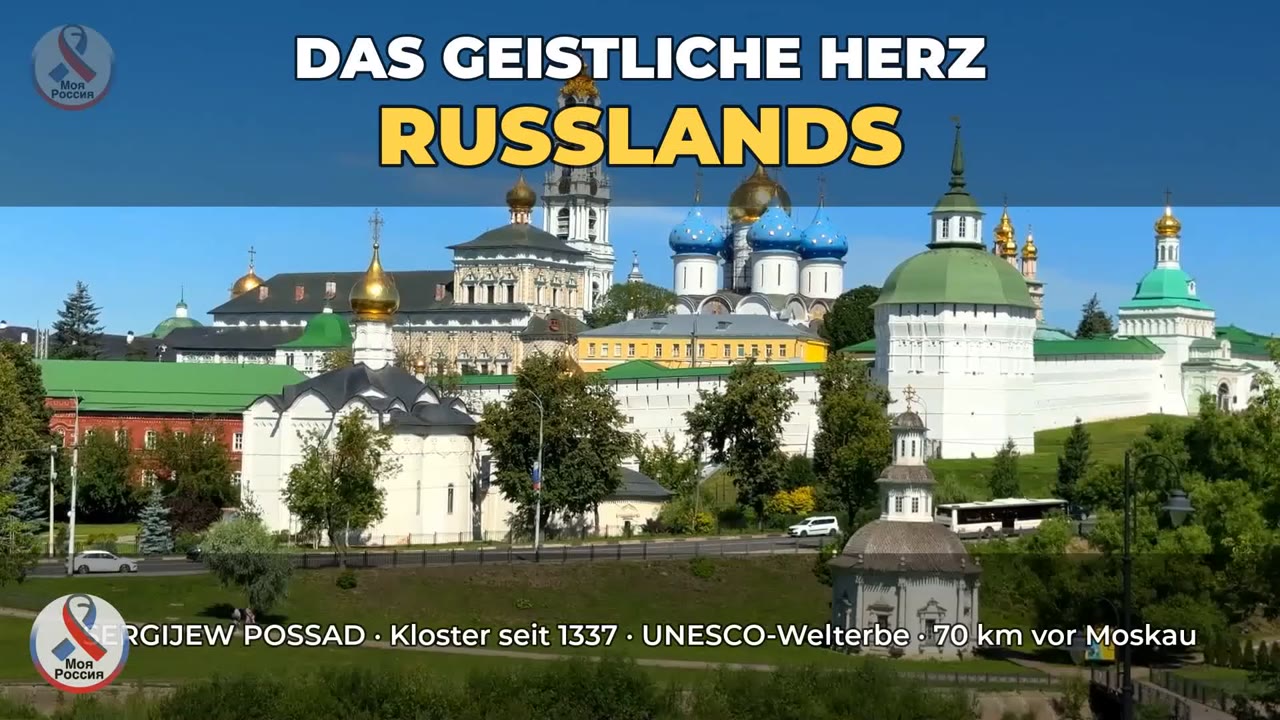 Das Dreifaltigkeitskloster von Sergijew Possad mit seinen goldenen und blauen Kuppeln